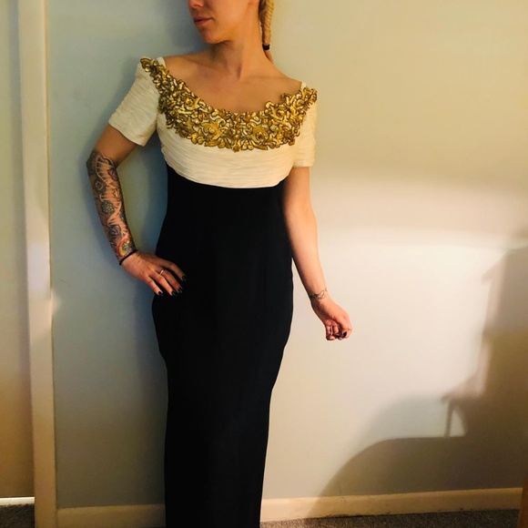 Evening Gown - Picture 1 of 3